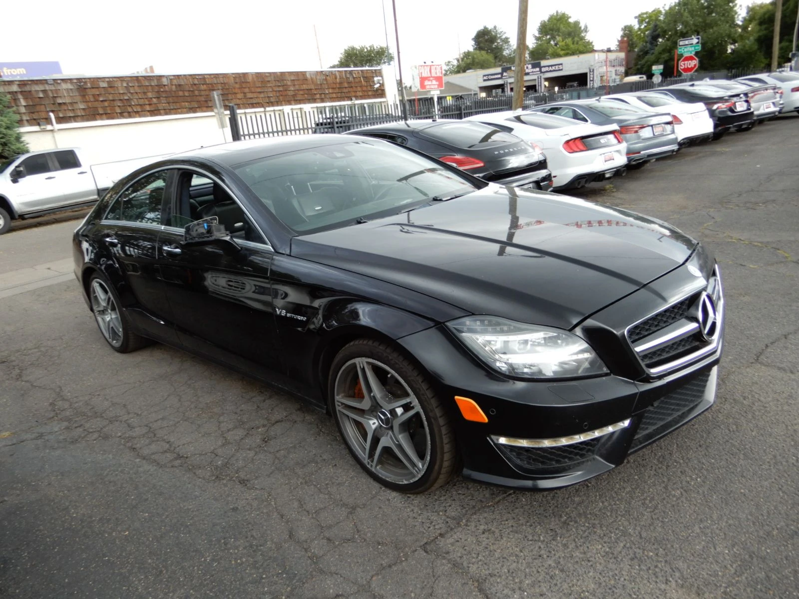 Mercedes-Benz CLS 63 AMG CARBON CERAMIC* HARMAN* ОБДУХ* LANE ASSIST* PERFRO - изображение 3