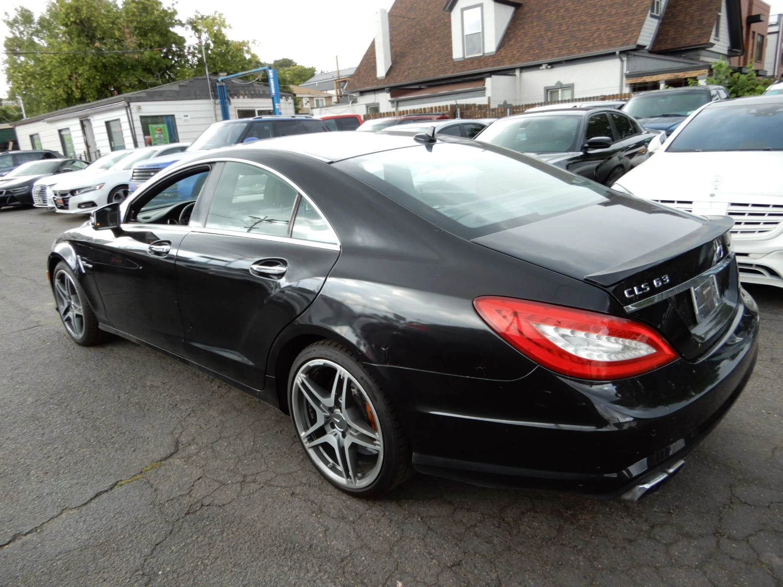 Mercedes-Benz CLS 63 AMG CARBON CERAMIC* HARMAN* ОБДУХ* LANE ASSIST* PERFRO - изображение 6