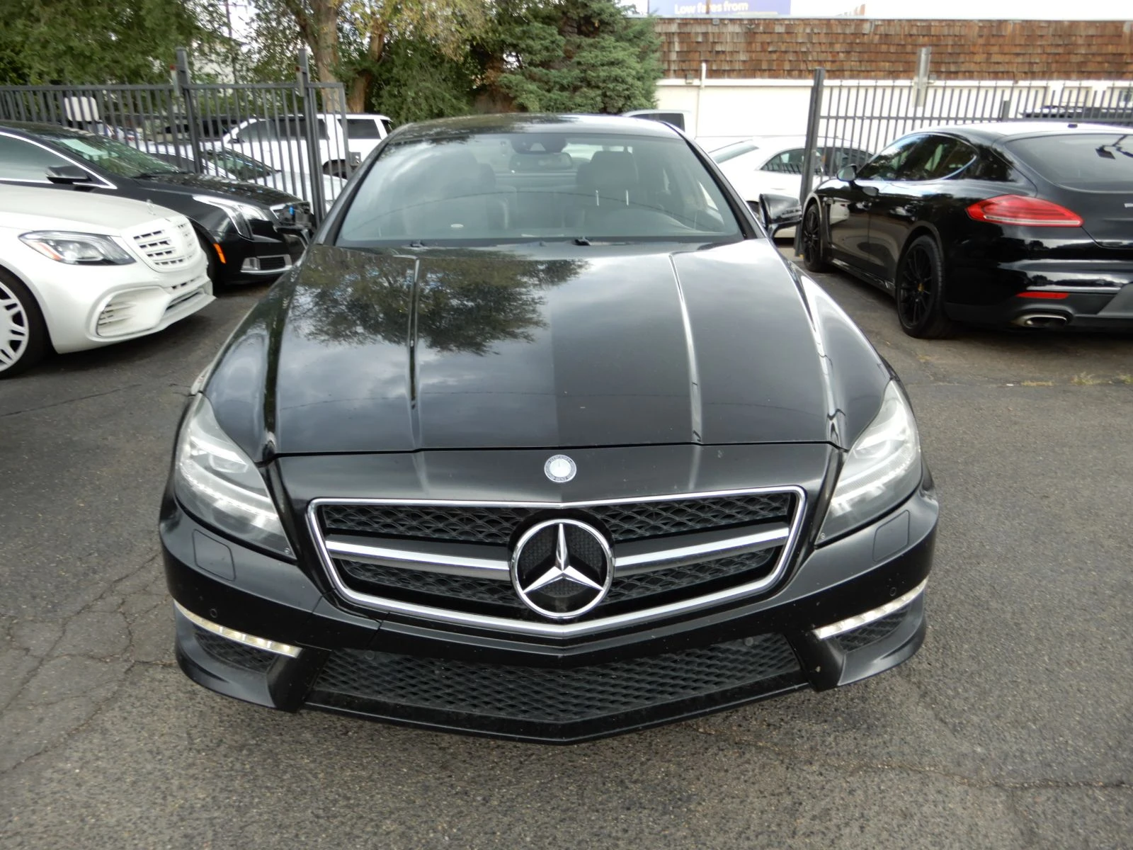 Mercedes-Benz CLS 63 AMG CARBON CERAMIC* HARMAN* ОБДУХ* LANE ASSIST* PERFRO - изображение 2