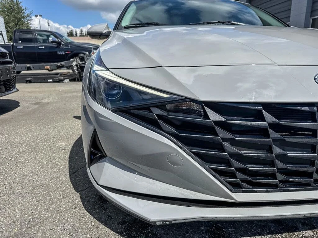 Hyundai Elantra PREFERRED FWD * CARPLAY * PANO * CAMERA * NAVI   - изображение 6