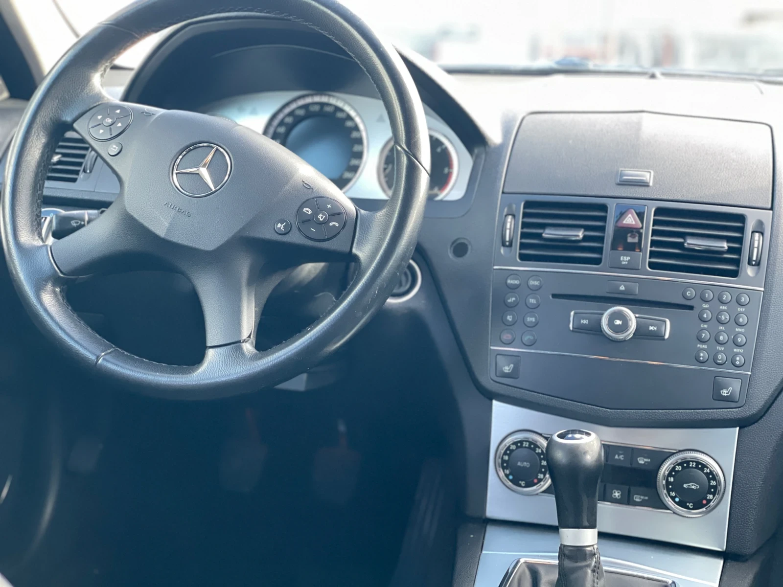 Mercedes-Benz C 200 Регистриран - изображение 6