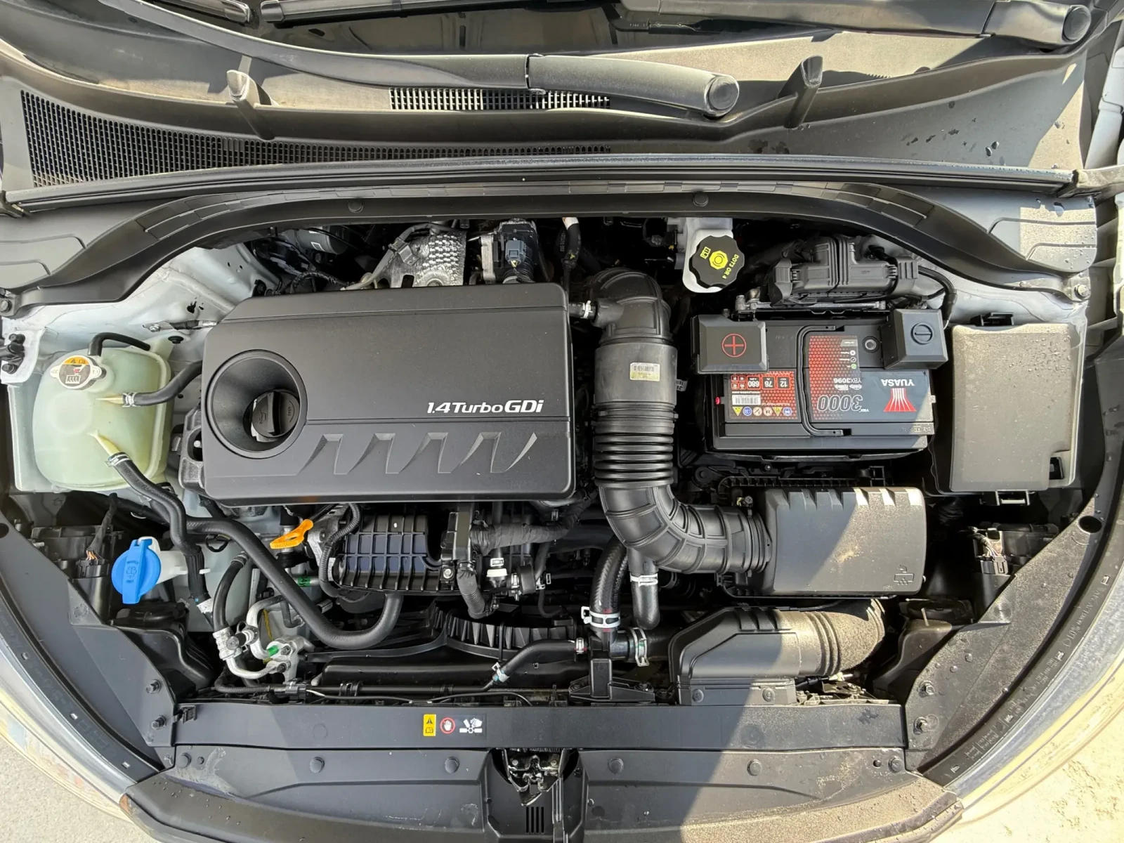 Kia Ceed 1.4 GDi, снимка 16 - Автомобили и джипове - 53633408