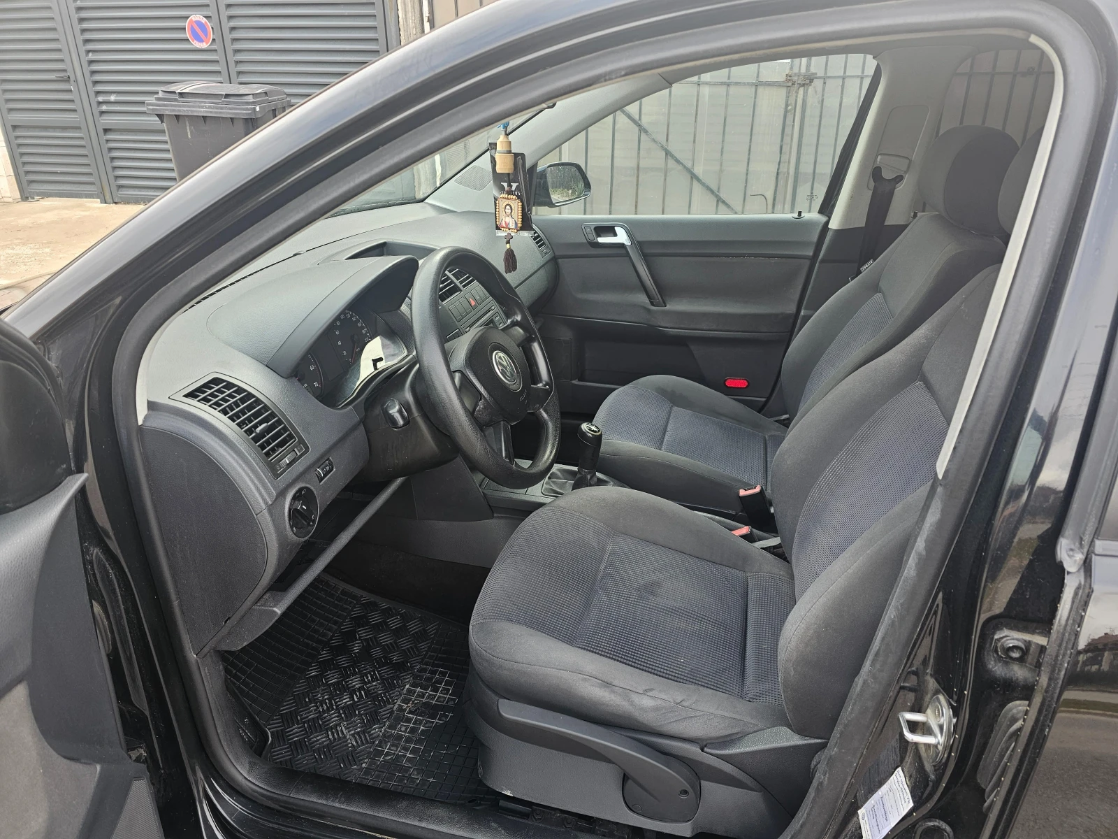 VW Polo Гаражно-климатр , снимка 10 - Автомобили и джипове - 53761512