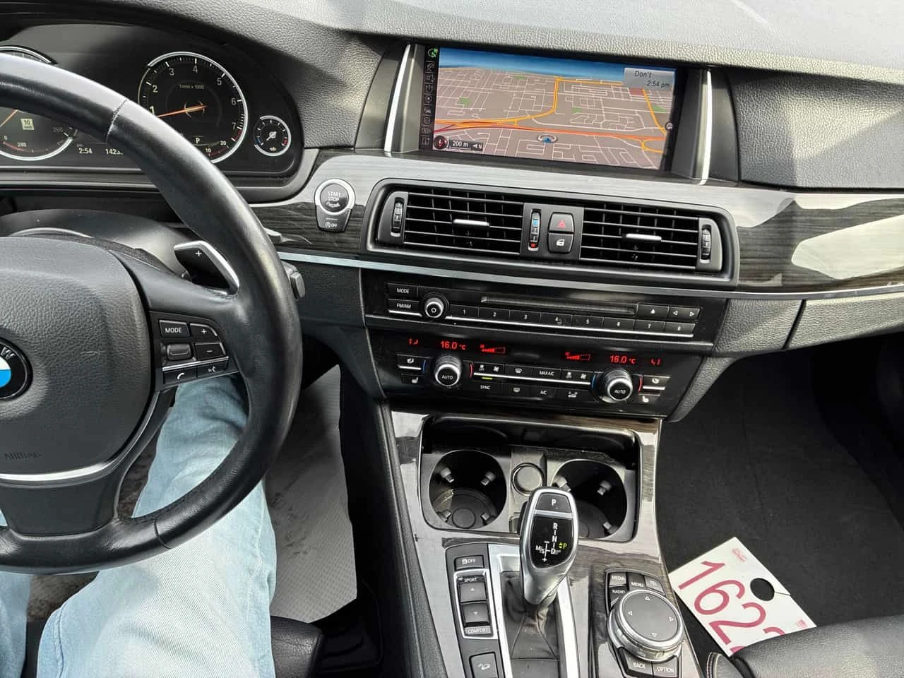 BMW 535 xDrive /CAMERA/HEAD UP / HARMAN KARDON , снимка 9 - Автомобили и джипове - 53984740