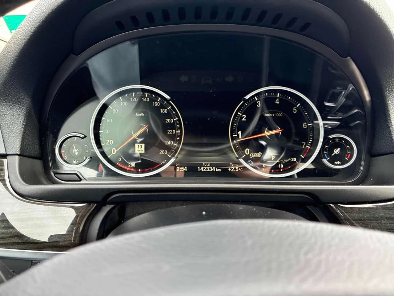 BMW 535 xDrive /CAMERA/HEAD UP / HARMAN KARDON , снимка 8 - Автомобили и джипове - 53984740