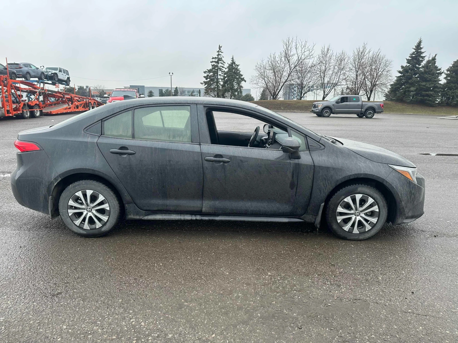 Toyota Corolla Hybrid LE * * CARFAX * * ���� ������ * *  | Mobile.bg � ����������� 3