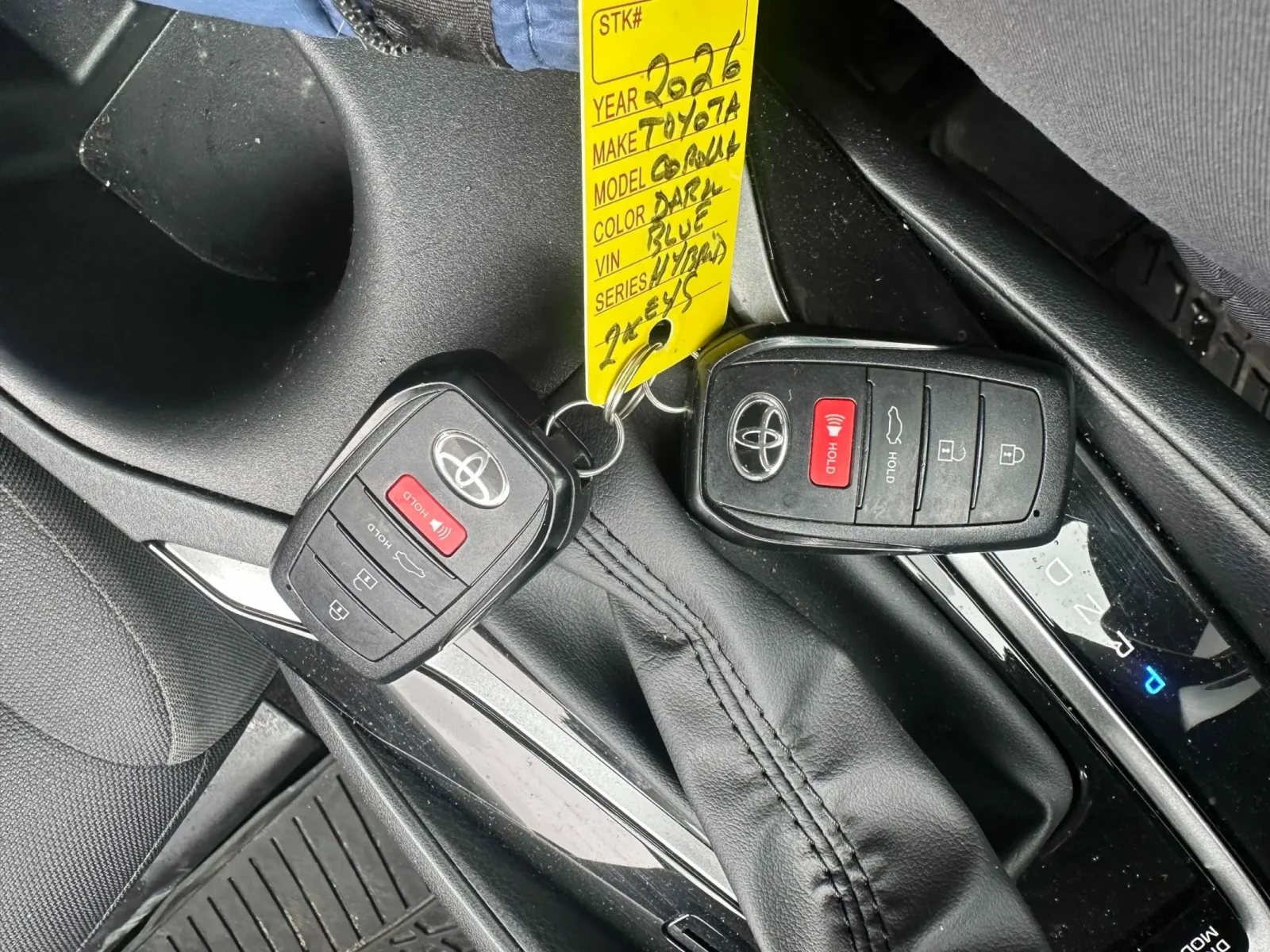 Toyota Corolla Hybrid LE * * CARFAX * * ���� ������ * *  | Mobile.bg � ����������� 10