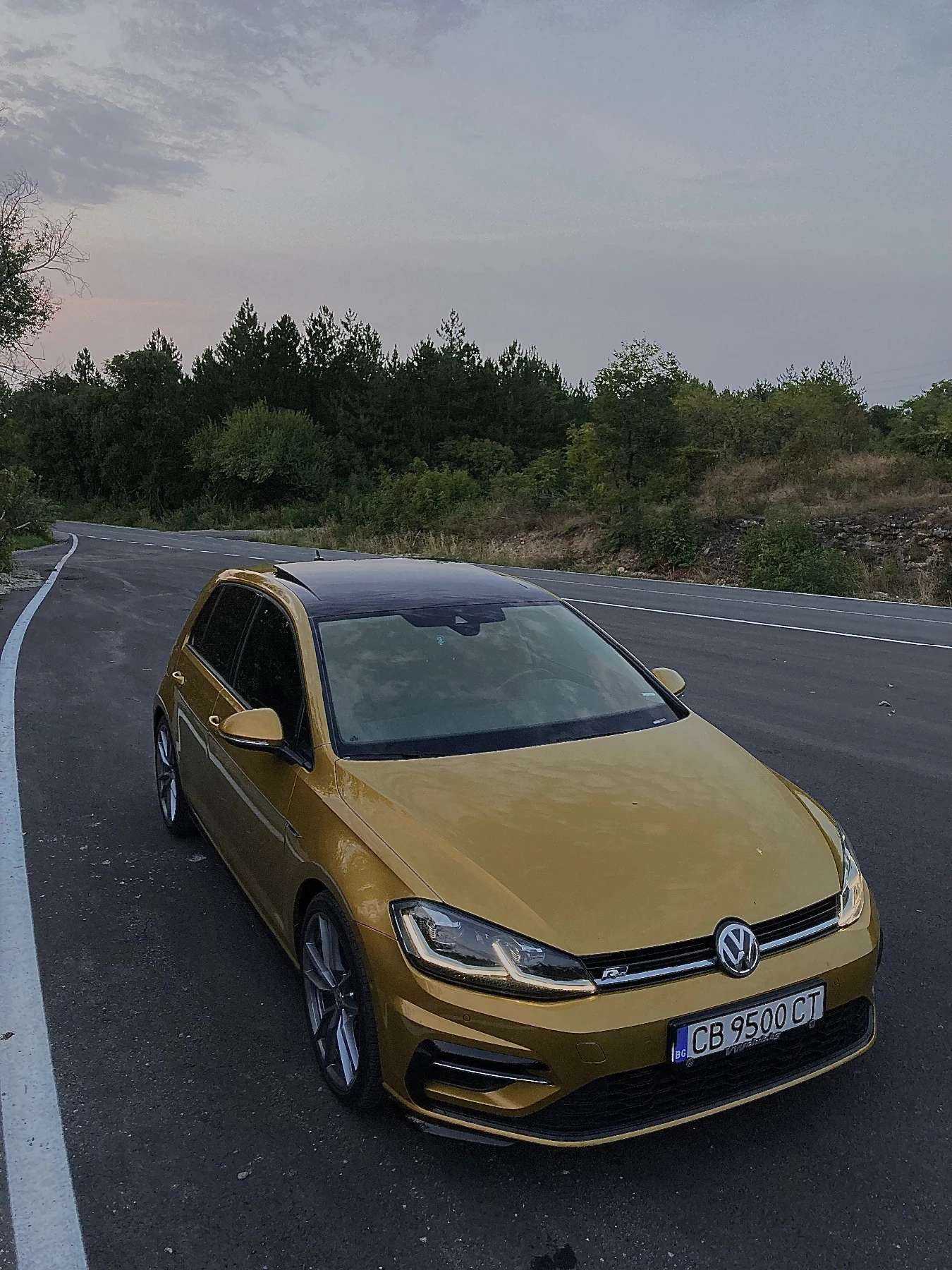 VW Golf R-line