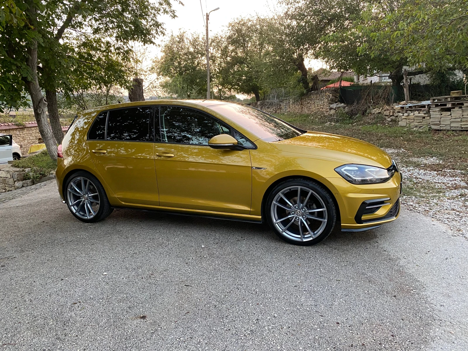 VW Golf R-line, снимка 2 - Автомобили и джипове - 54318014