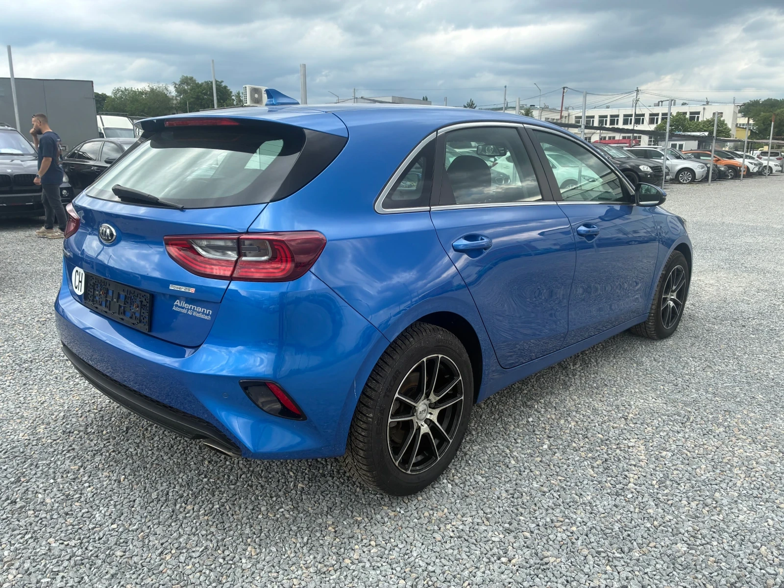 Kia Ceed 1.4 T-GDI SWISS, снимка 6 - Автомобили и джипове - 54713974