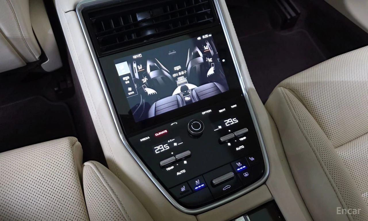 Porsche Panamera TURBO* PDK* FULL* , снимка 15 - Автомобили и джипове - 55213437