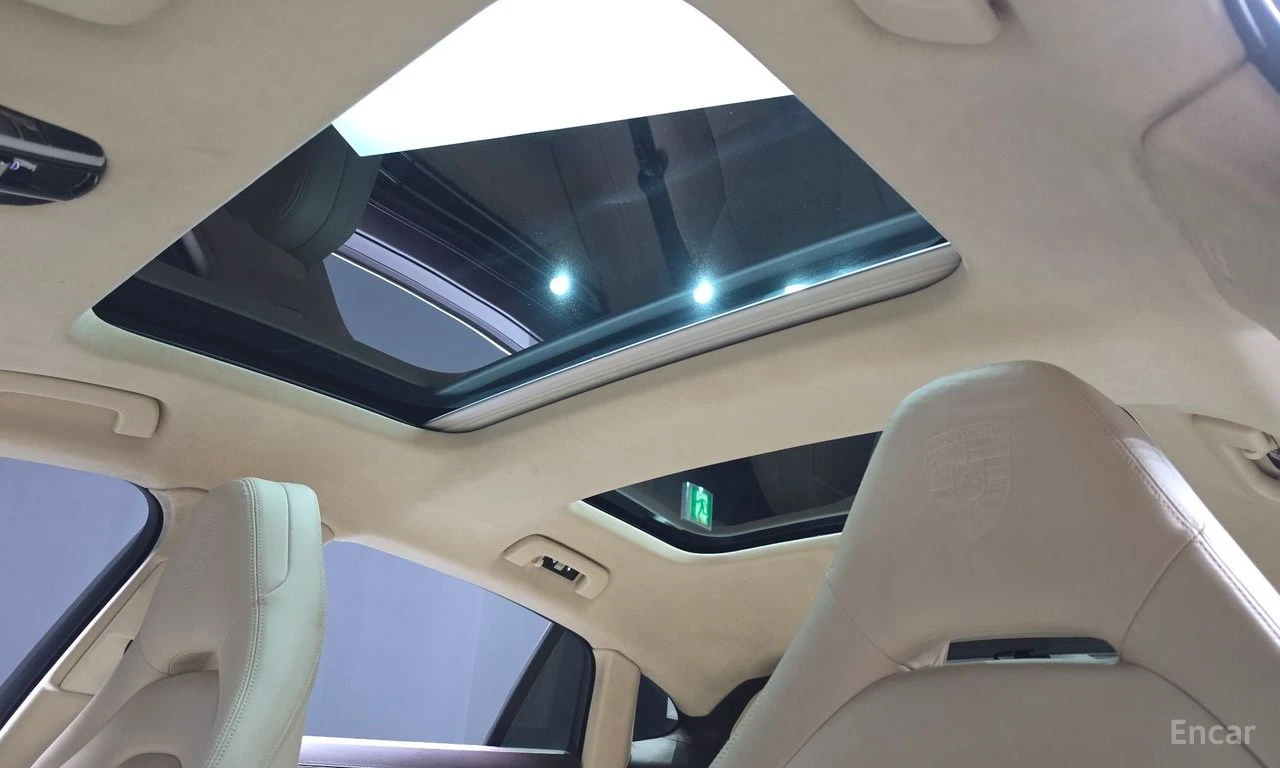 Porsche Panamera TURBO* PDK* FULL* , снимка 16 - Автомобили и джипове - 55213437