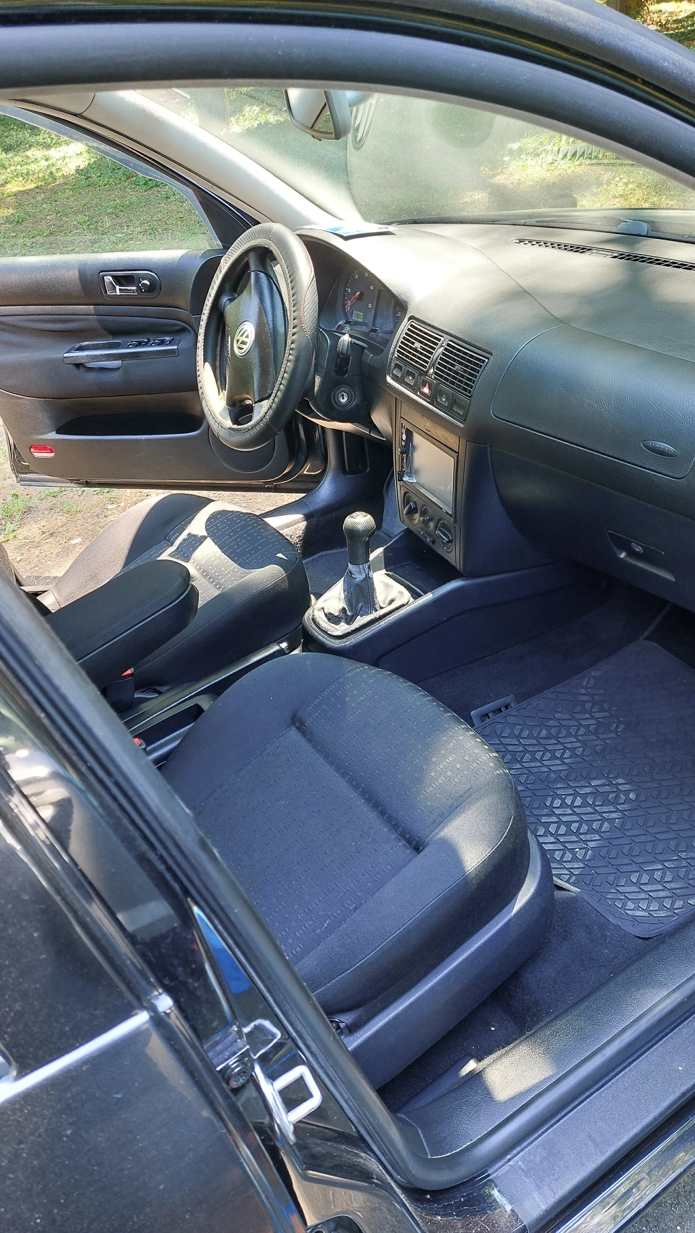 VW Golf 4, снимка 6 - Автомобили и джипове - 55273546
