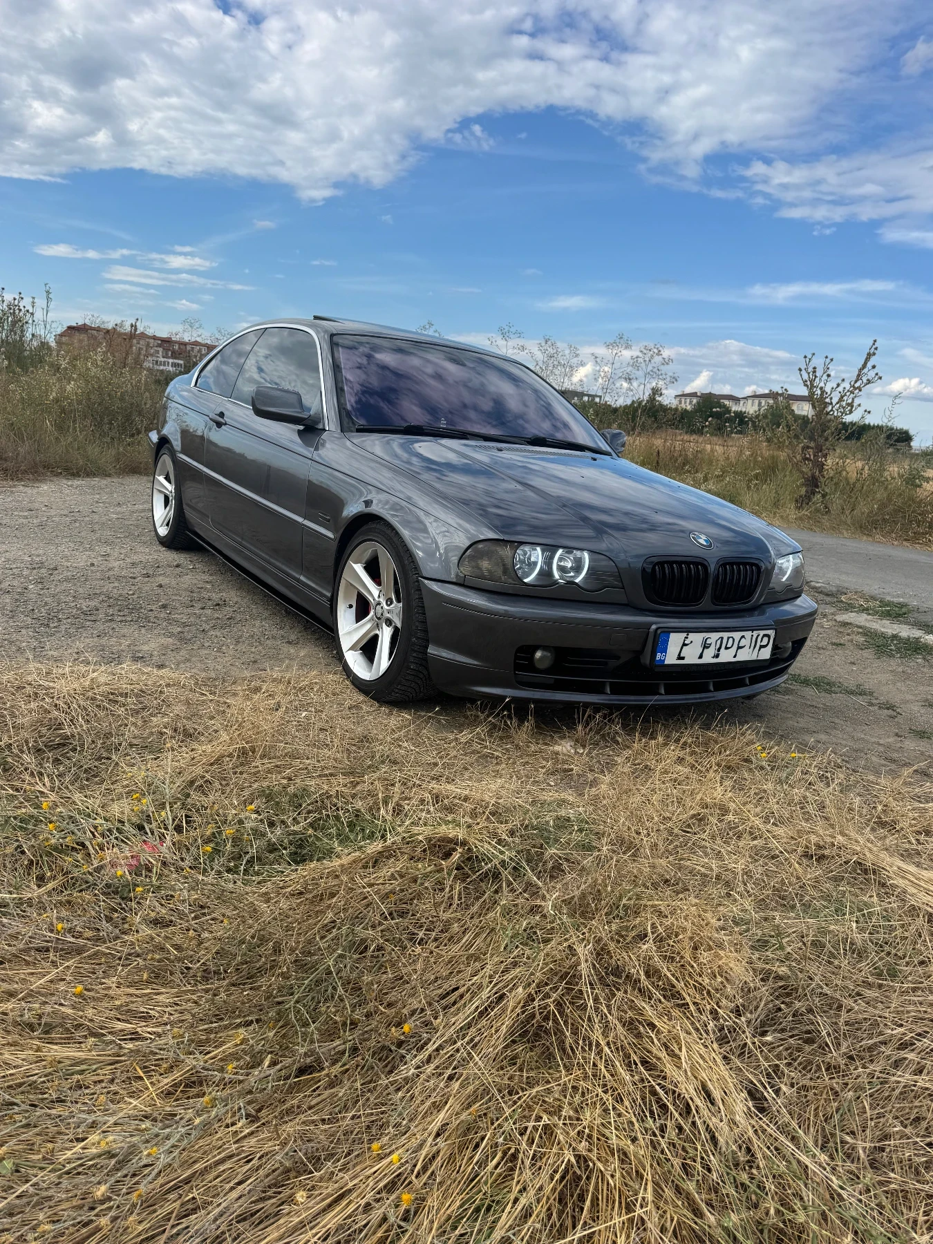 BMW 320, снимка 4 - Автомобили и джипове - 55420182