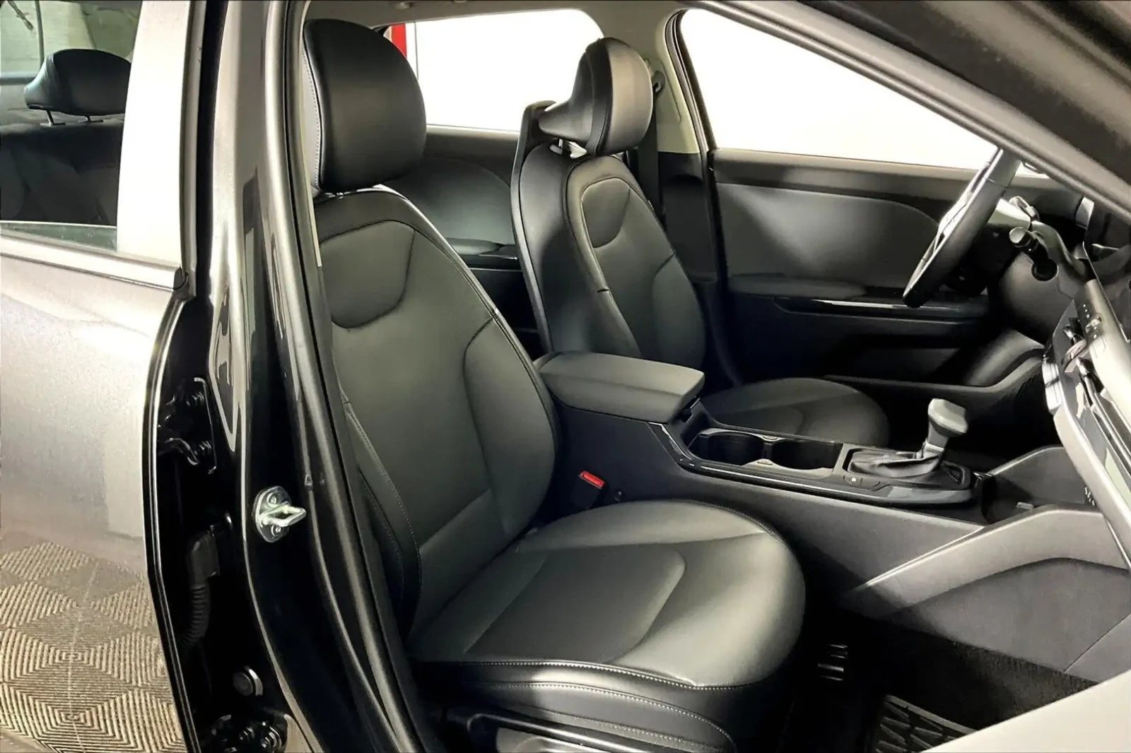 Kia K4 EX / ����/��������/LANE ASSIST/�������� | Mobile.bg � ����������� 16