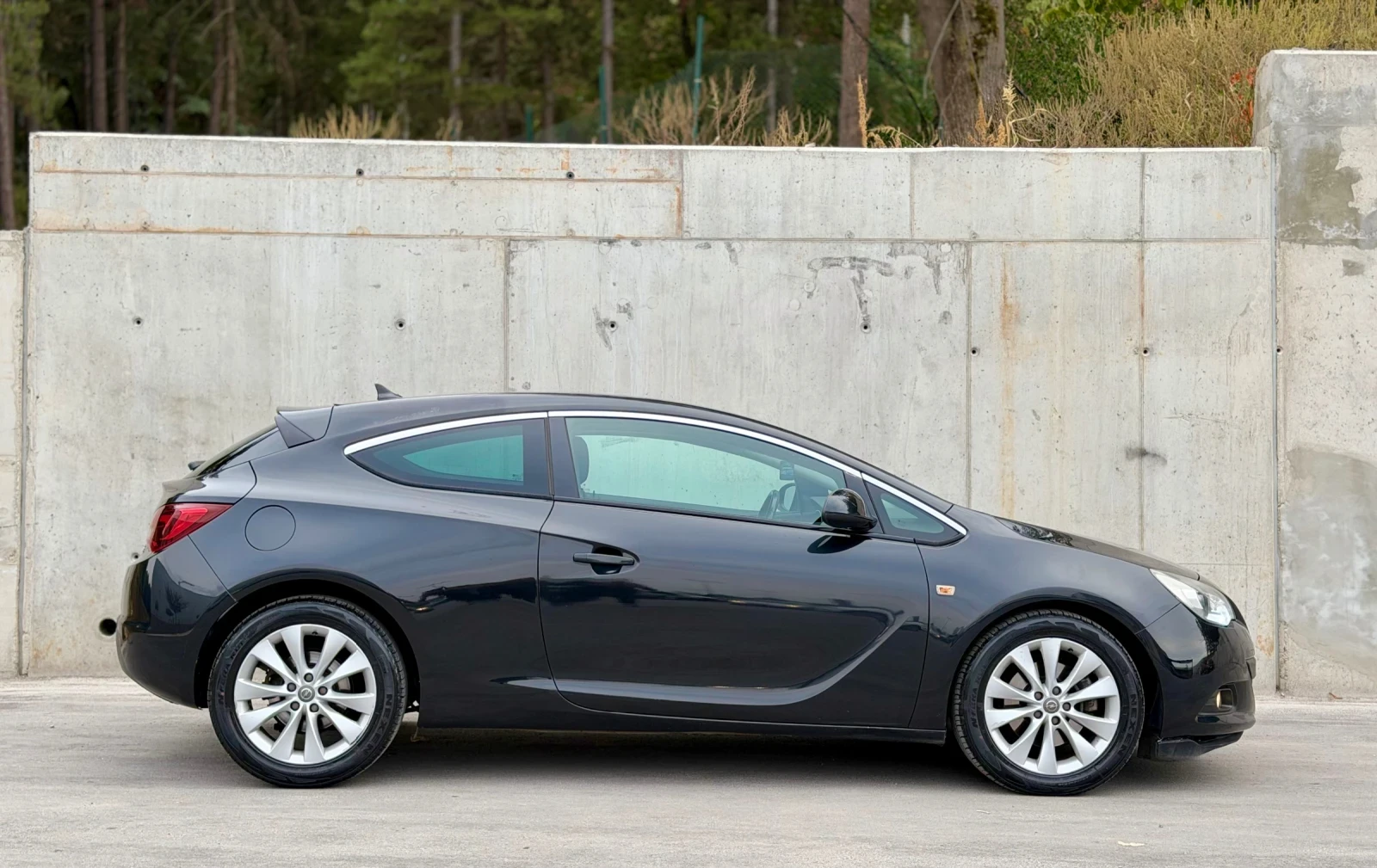 Opel Astra 1.7CDTi~110hp~GTC~НАВИГАЦИЯ, снимка 4 - Автомобили и джипове - 56280769
