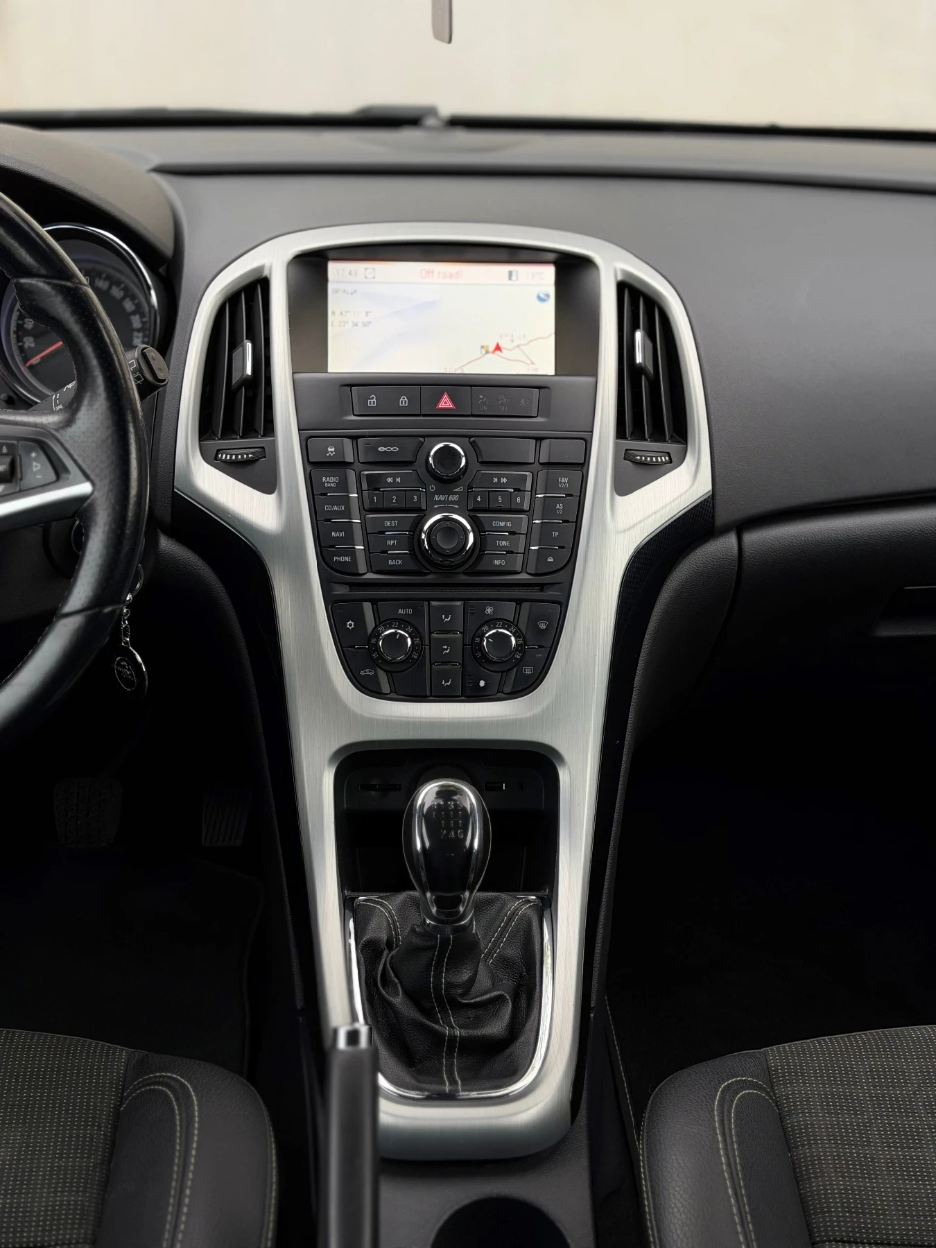 Opel Astra 1.7CDTi~110hp~GTC~НАВИГАЦИЯ, снимка 12 - Автомобили и джипове - 56280769