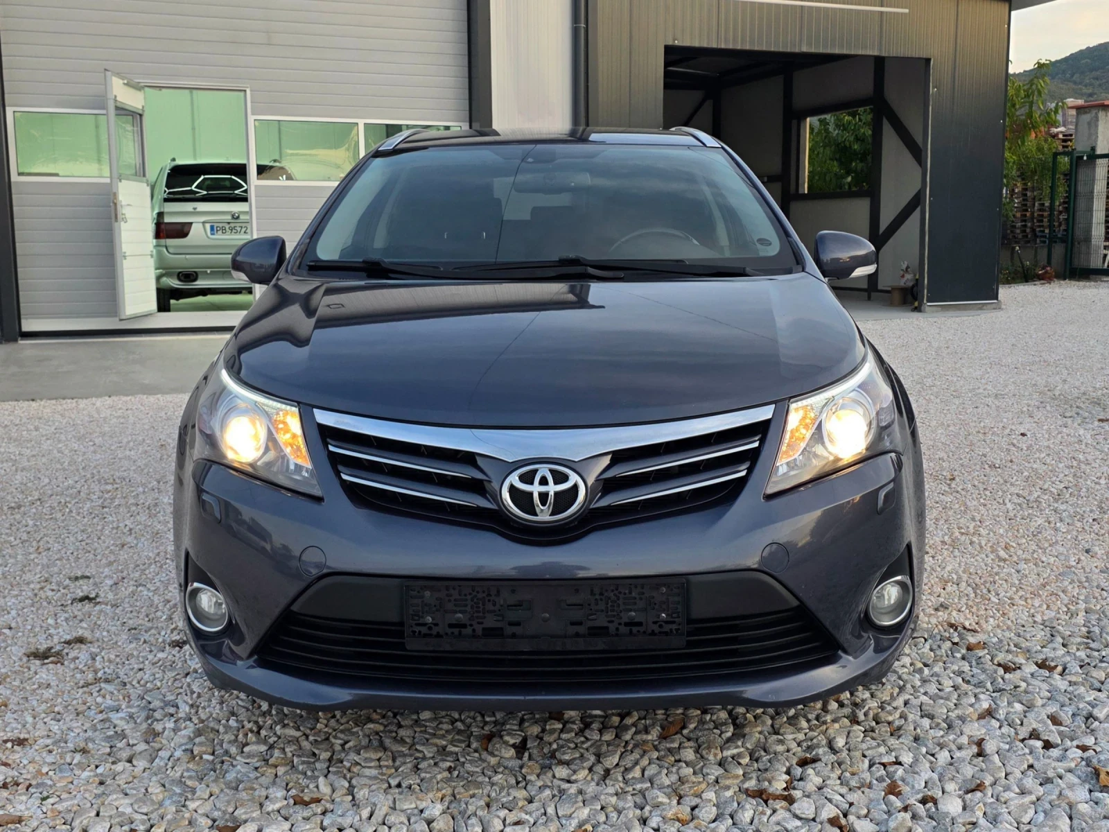 Toyota Avensis 2.0 D2D, снимка 3 - Автомобили и джипове - 56585408
