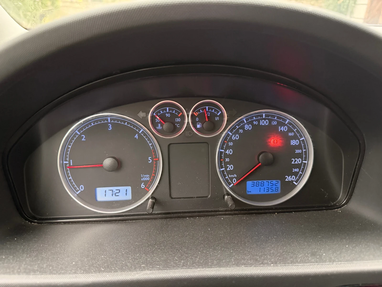 VW Sharan 1.9 TDI * 116* 7 Местен * , снимка 10 - Автомобили и джипове - 56742113