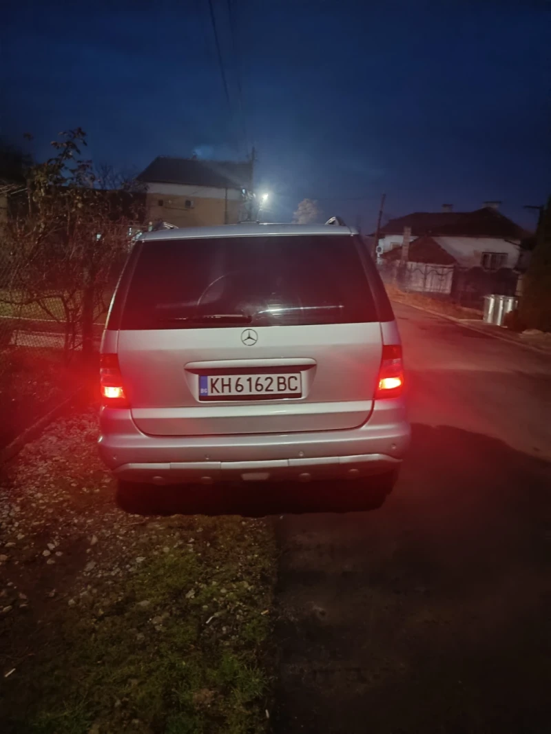 Mercedes-Benz ML 270, снимка 6 - Автомобили и джипове - 48418146