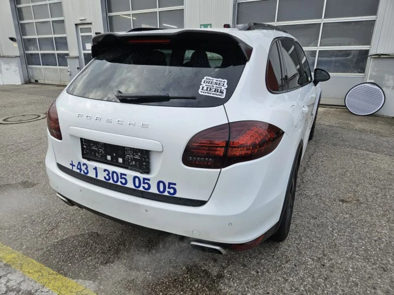 Porsche Cayenne 3.0 TDI , снимка 2 - Автомобили и джипове - 48650734