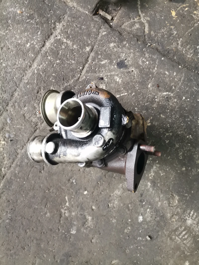 Toyota Rav4 D4d, снимка 17 - Автомобили и джипове - 52398520