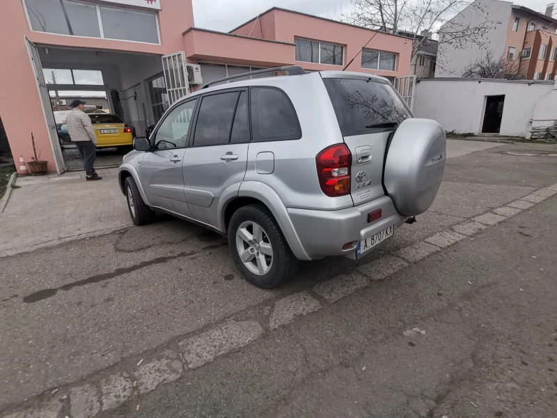 Toyota Rav4 D4d, снимка 1 - Автомобили и джипове - 48950890