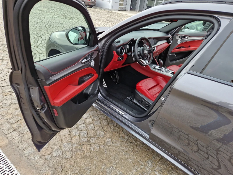 Alfa Romeo Stelvio Veloce, снимка 2 - Автомобили и джипове - 50496057