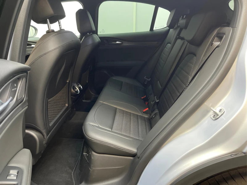 Alfa Romeo Stelvio NEW!SPRINT;4х4;2.2 MULTIJET;MATRIX, снимка 12 - Автомобили и джипове - 51902616
