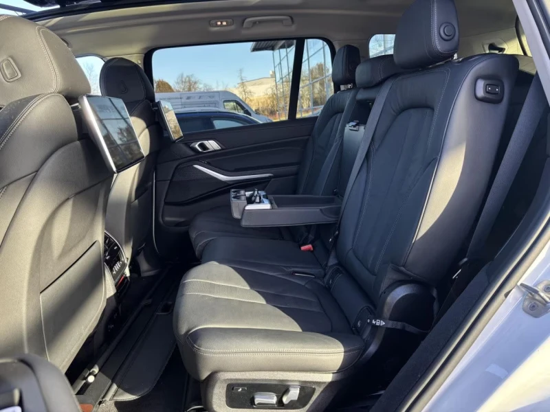 BMW X7 xDRIVE/40/340HP/360/HUD/PANO/HIFI/TV/863v, снимка 11 - Автомобили и джипове - 53097338