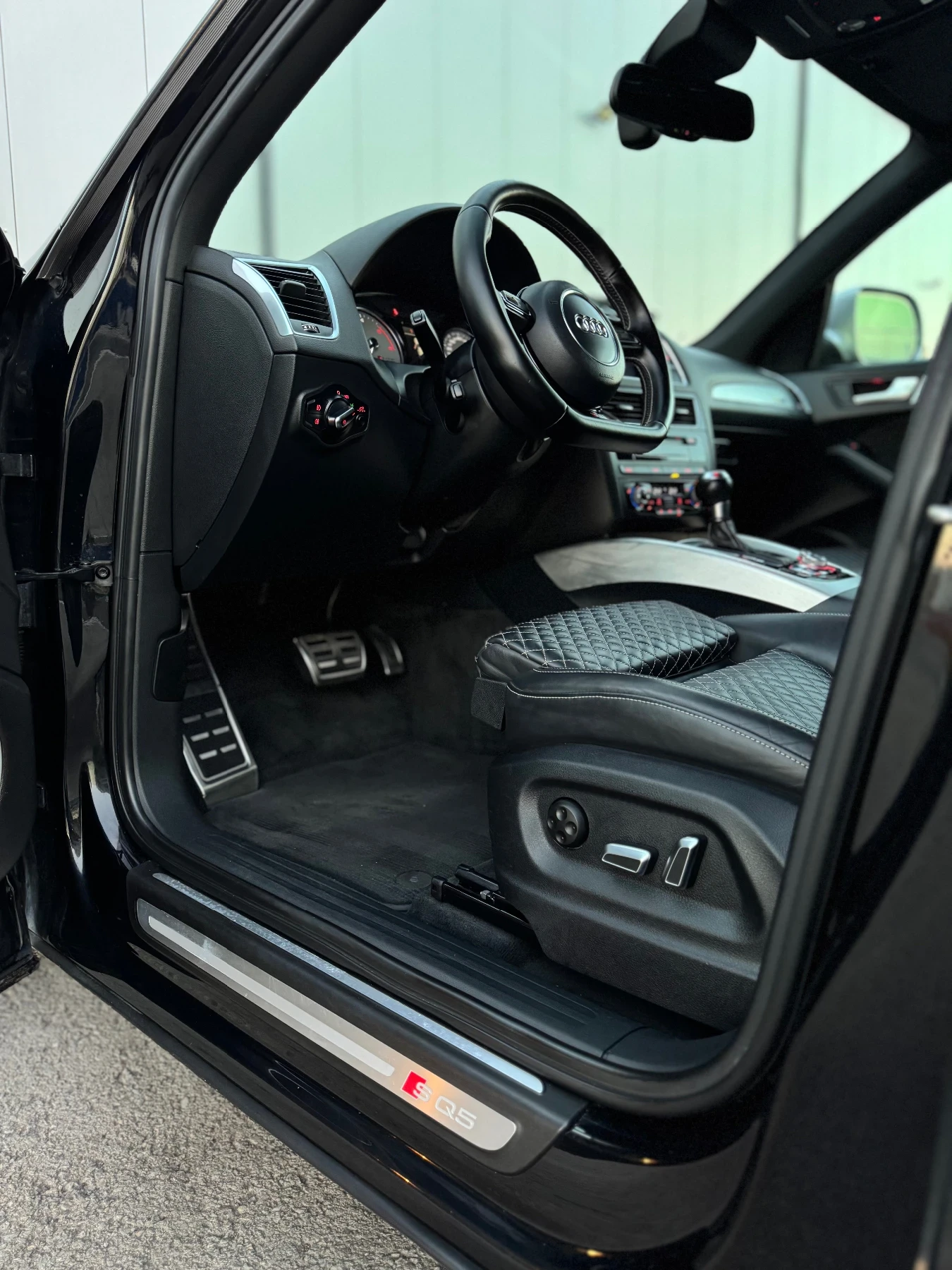 Audi SQ5 Distronic/keyless/lane assist/memory/Active Saund  | Mobile.bg   11