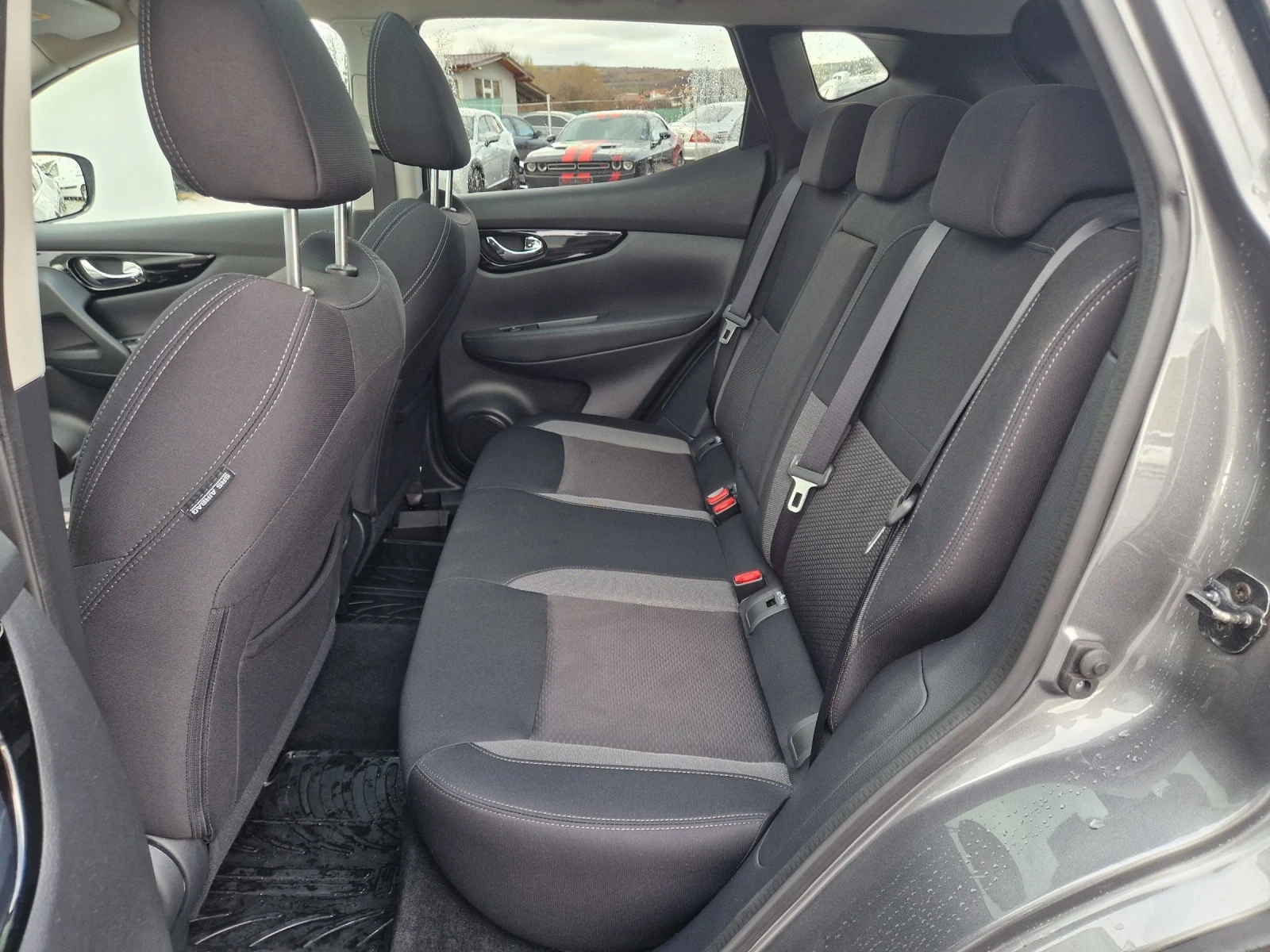 Nissan Qashqai 1.3i Turbo Avtomatik 85000km NEW - изображение 9