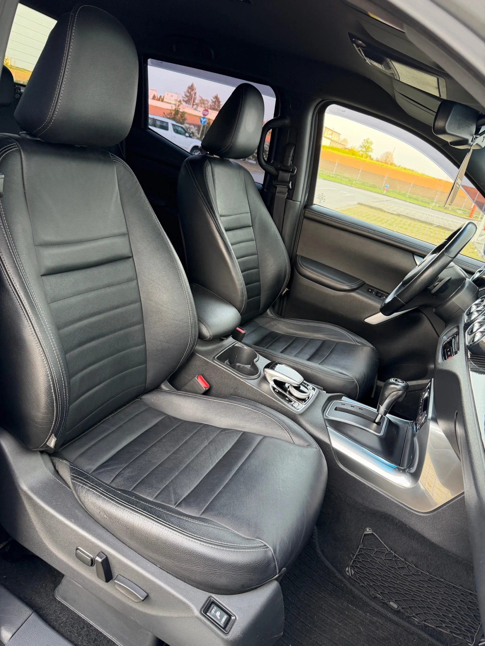 Mercedes-Benz X-Klasse 350d, Edition 15/250, снимка 11 - Автомобили и джипове - 53284324