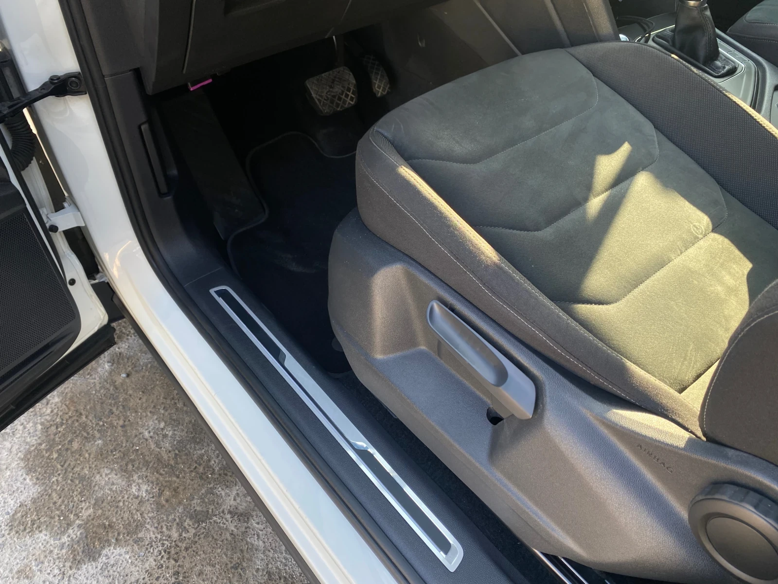 VW Tiguan Allspace 2.0 tdi, снимка 9 - Автомобили и джипове - 55155526