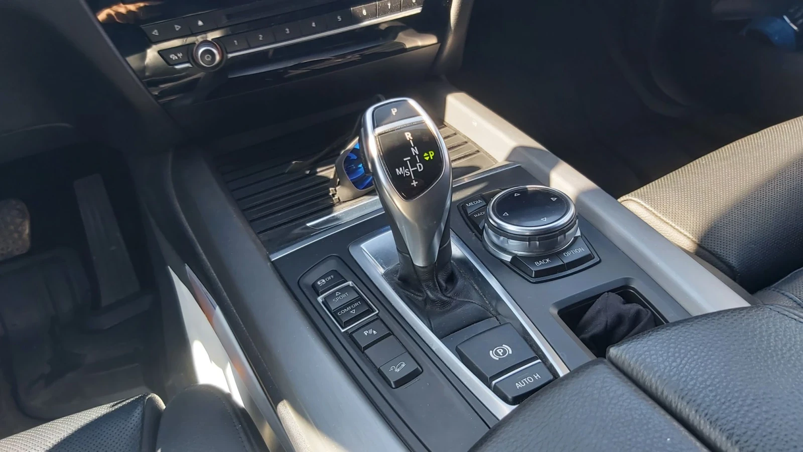 BMW X5 Xdrive 40d, panorama, heating&ventilation, снимка 14 - Автомобили и джипове - 55770829