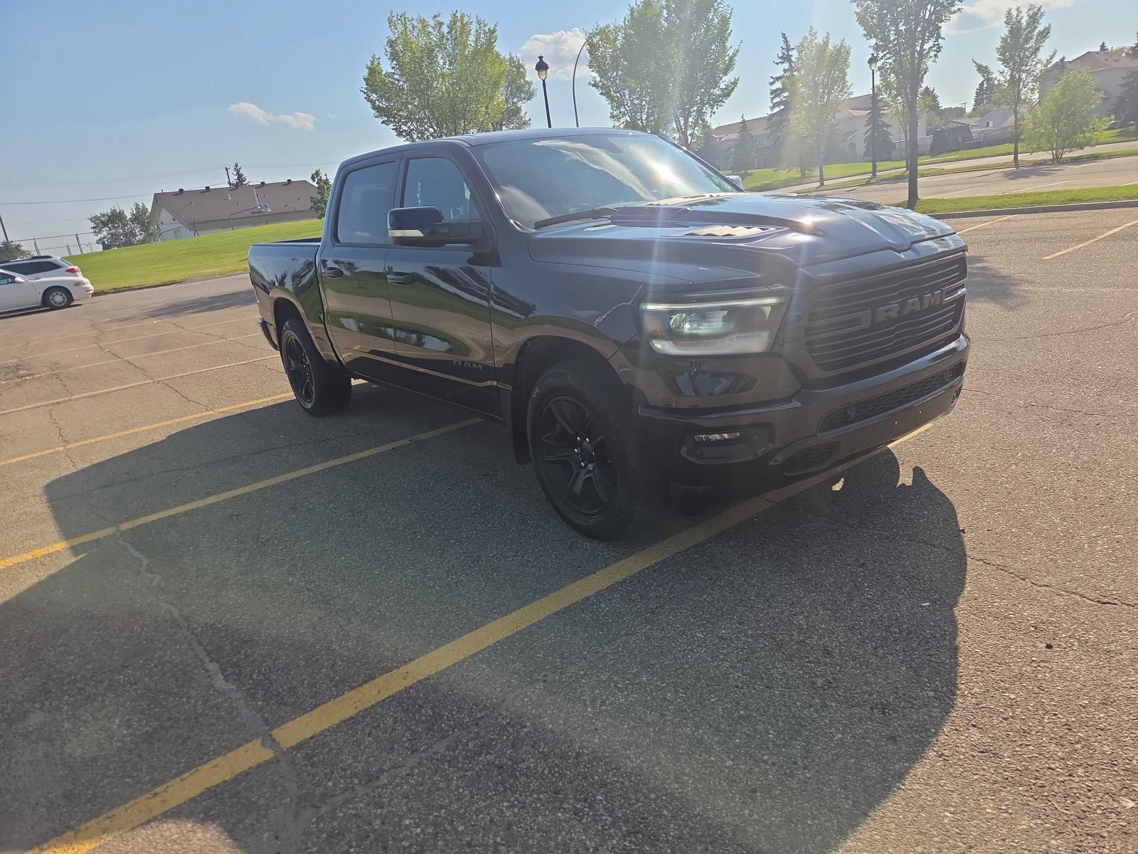 Dodge RAM 1500  Sport 4x4 Crew Cab 5'7" Box * CARFAX * , снимка 13 - Автомобили и джипове - 55876095