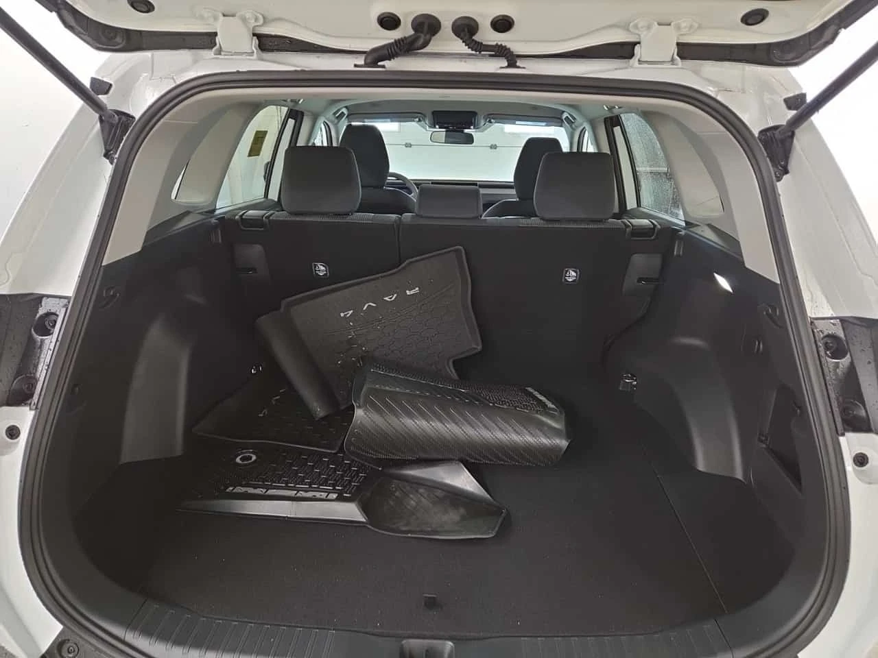Toyota Rav4 * LE * CARFAX * ��� ������������ ������ | Mobile.bg � ����������� 13