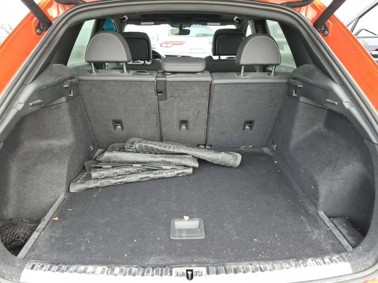 Audi Q3 * TECHNIK * CARFAX * , снимка 14 - Автомобили и джипове - 56675531