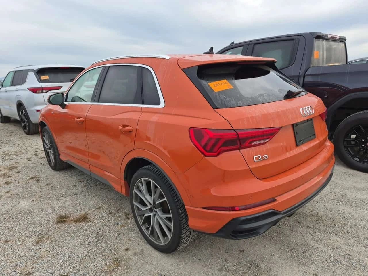 Audi Q3 * TECHNIK * CARFAX * , снимка 4 - Автомобили и джипове - 56675531