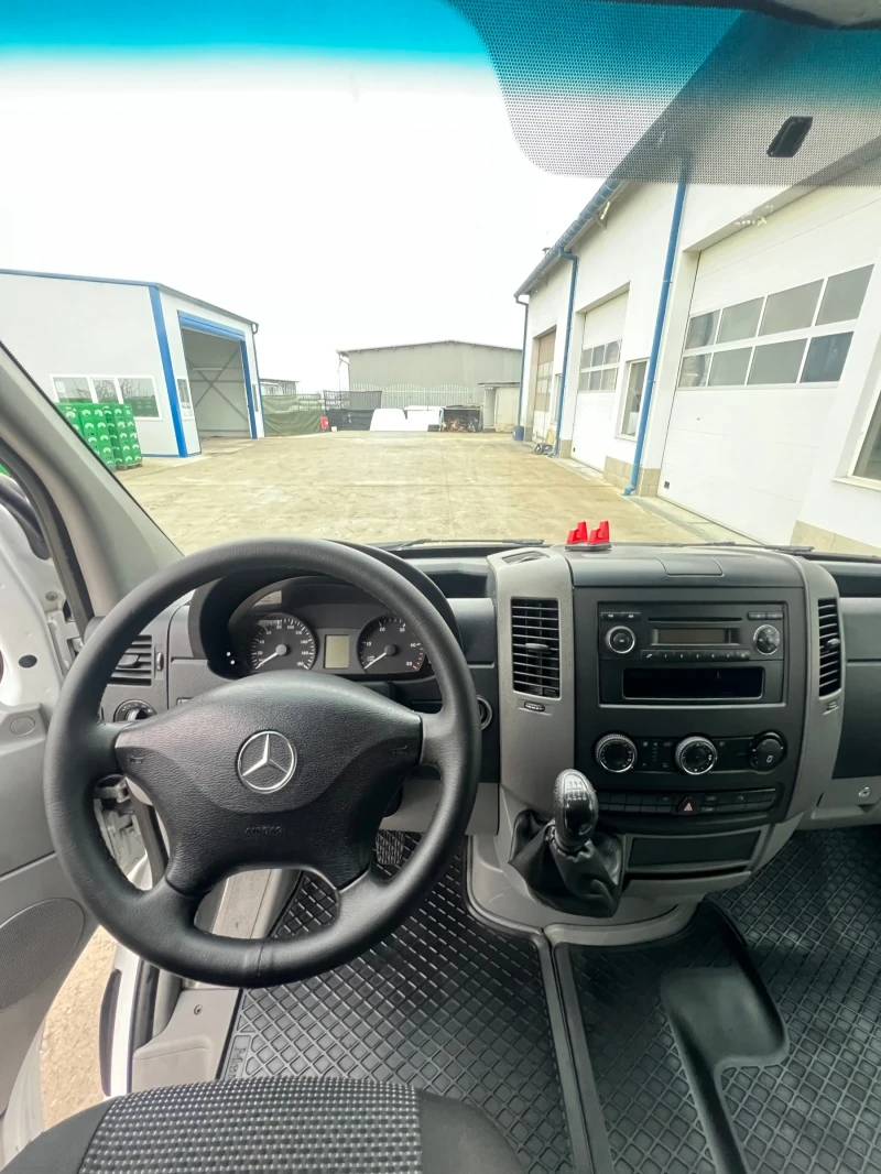 Mercedes-Benz Sprinter Климатроник / ОМ-646 / Перфектен, снимка 13 - Бусове и автобуси - 48256026