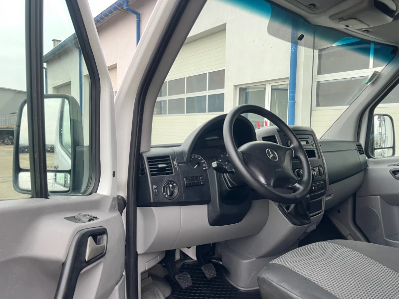 Mercedes-Benz Sprinter Климатроник / ОМ-646 / Перфектен, снимка 11 - Бусове и автобуси - 48256026