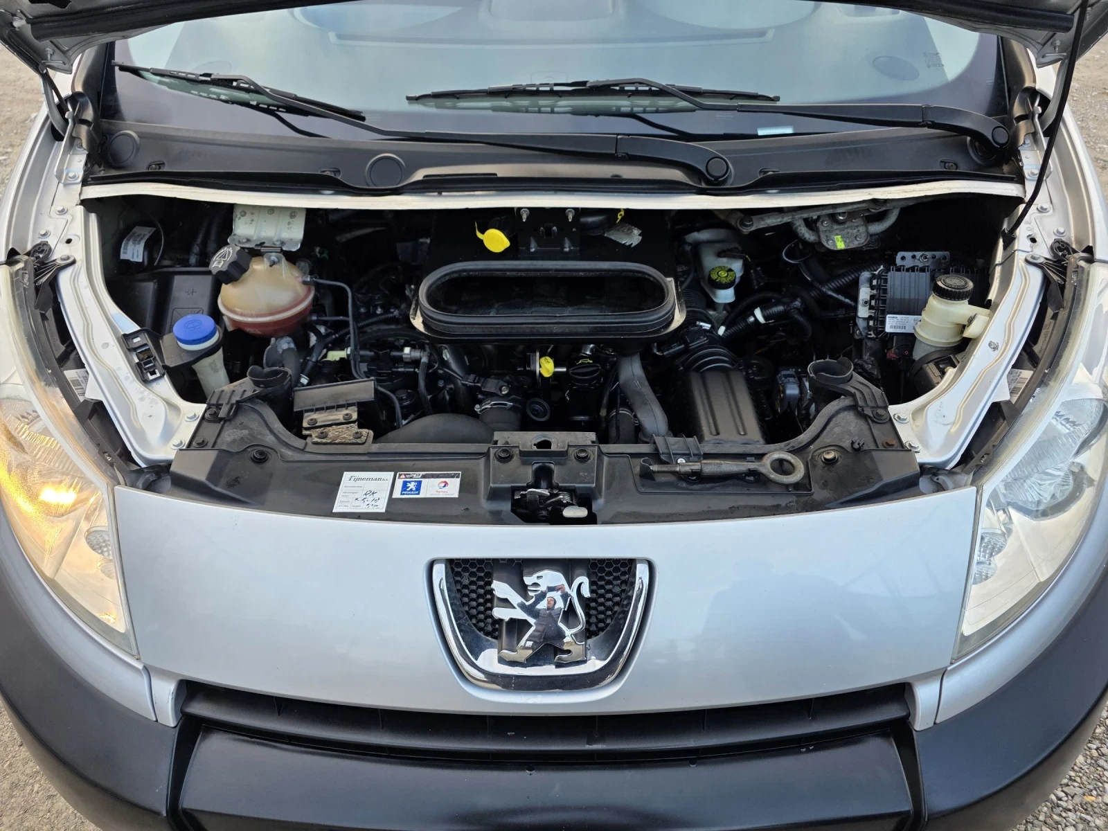 Peugeot Expert 2.0 HDI 120 �.�. 6 ����� / �������� | Mobile.bg � ����������� 16