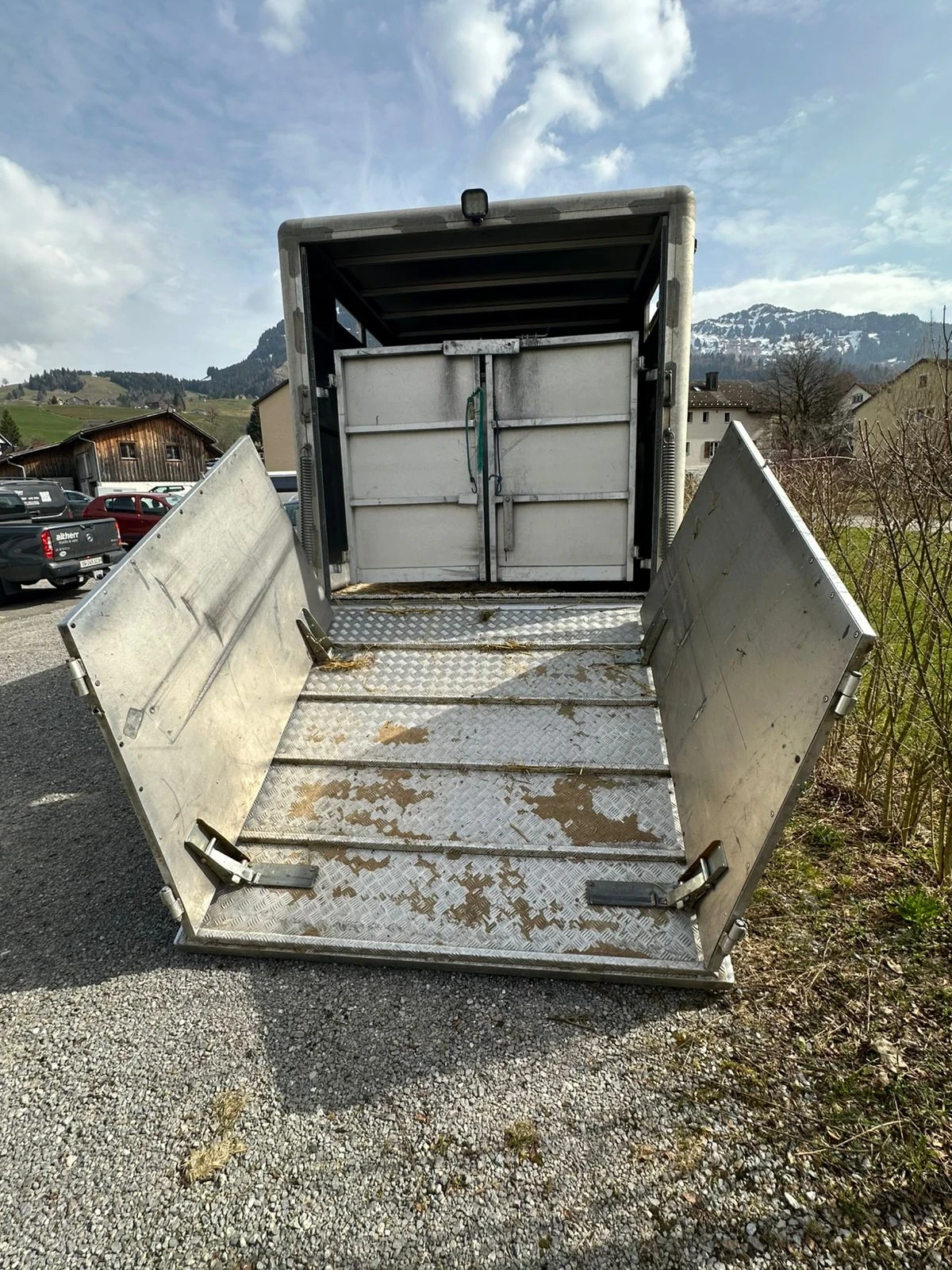 Iveco Daily 35c21* ЖИВОТНОВОЗ* ШВЕЙЦАРИЯ* , снимка 2 - Бусове и автобуси - 53968242