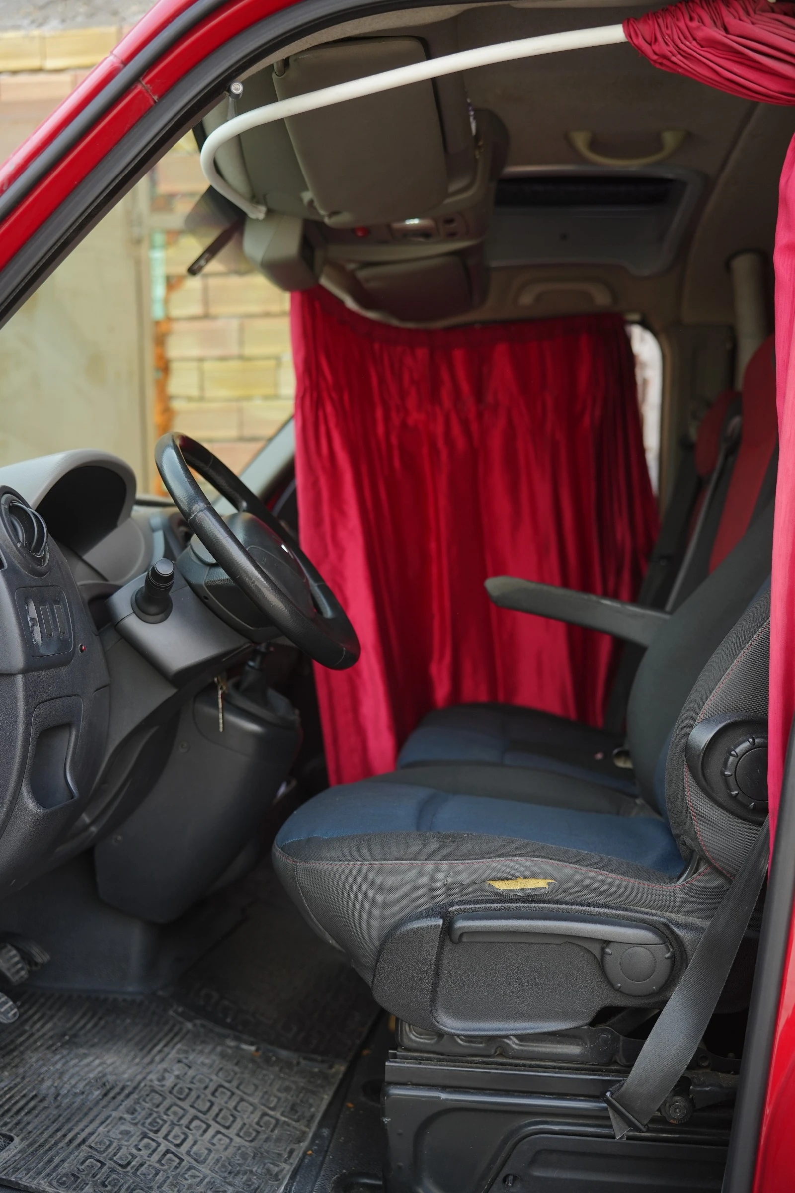 Renault Master 2.3 136к.с., снимка 4 - Бусове и автобуси - 54211673