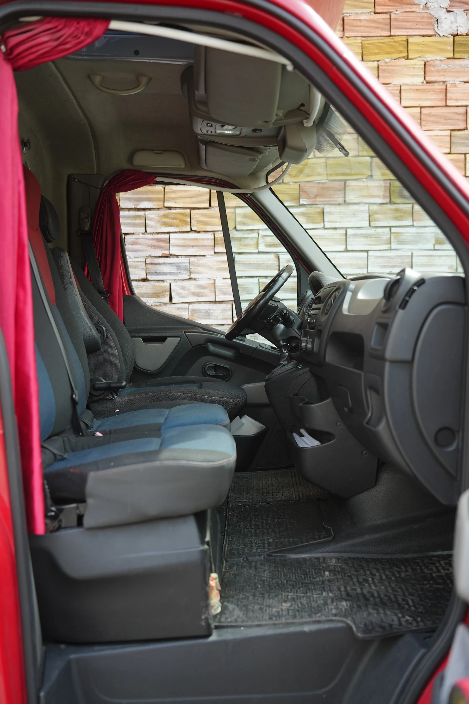 Renault Master 2.3 136к.с., снимка 12 - Бусове и автобуси - 54211673