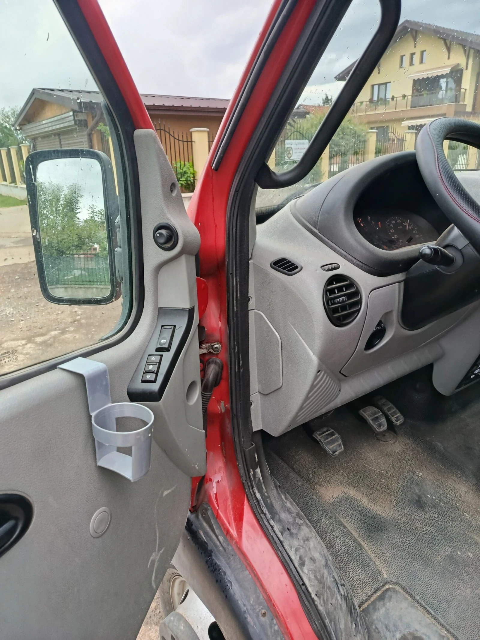 Renault Mascott 2.8-110к.с IVEKO, снимка 13 - Камиони - 54790583