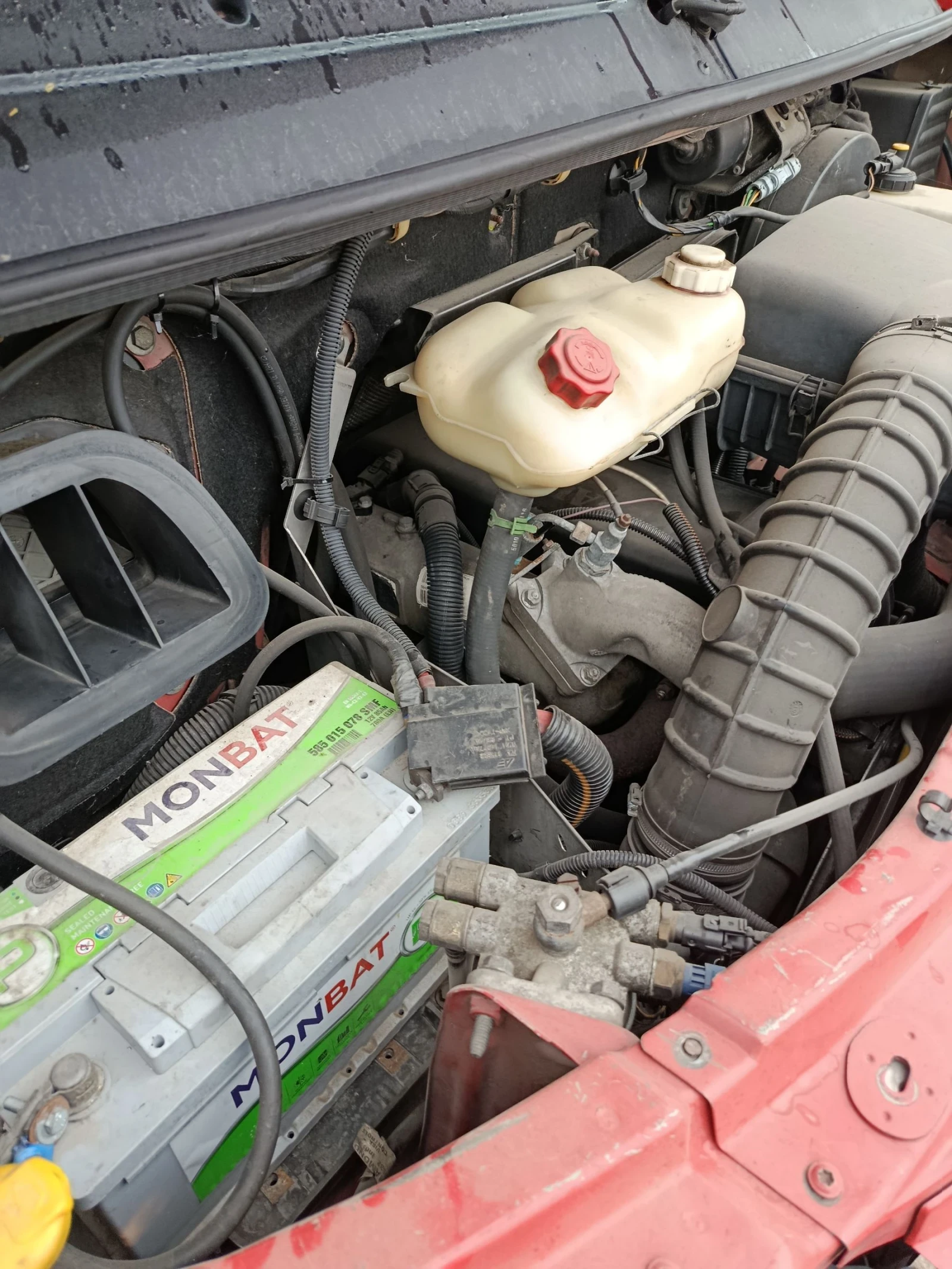 Renault Mascott 2.8-110к.с IVEKO, снимка 10 - Камиони - 54790583