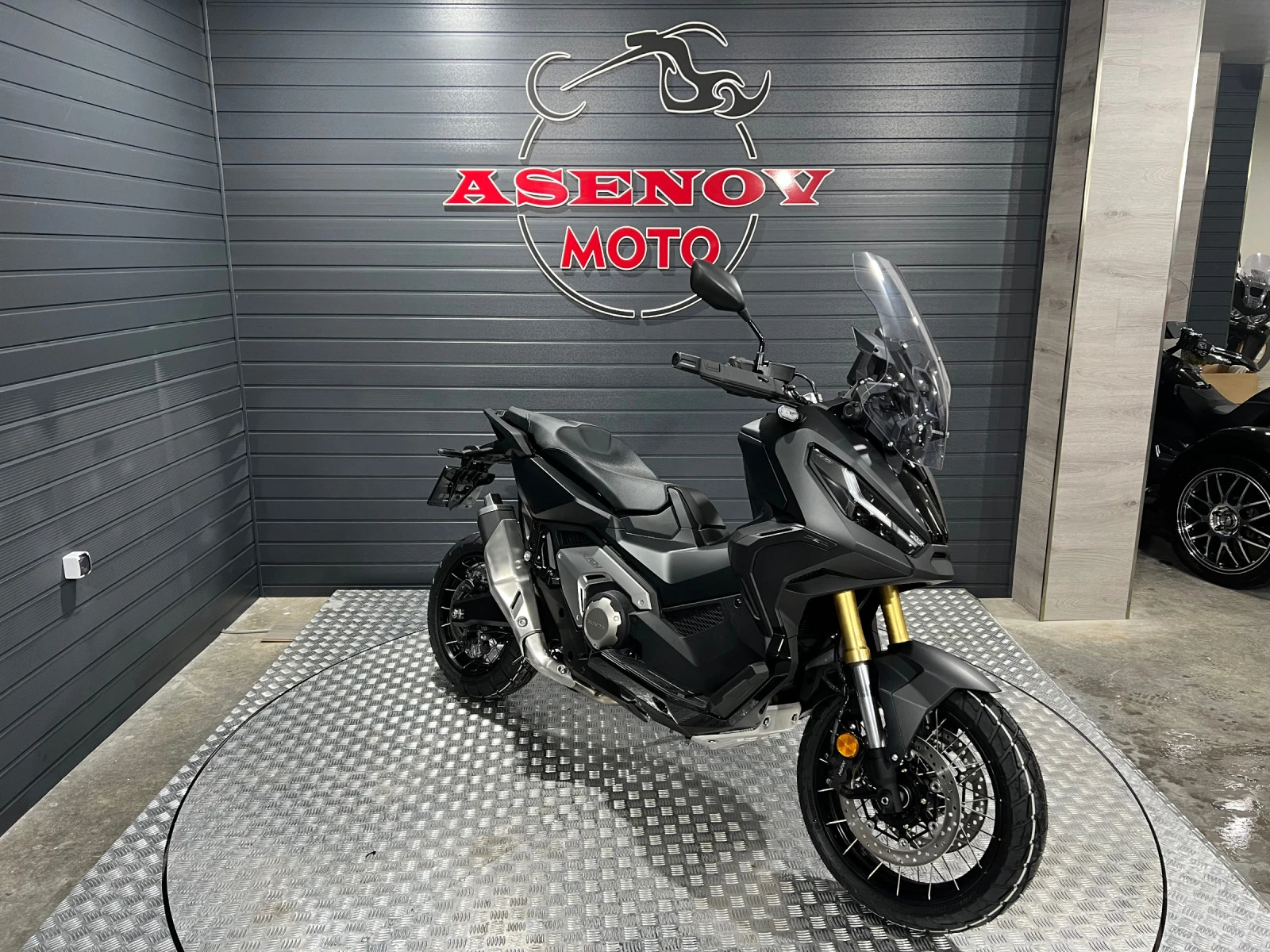 Honda X-ADV BLACK MY 2024, снимка 1