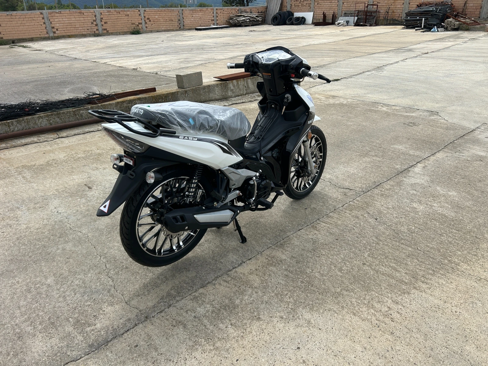 Lifan Elite 49 куб., снимка 4 - Мотоциклети и мототехника - 54063458