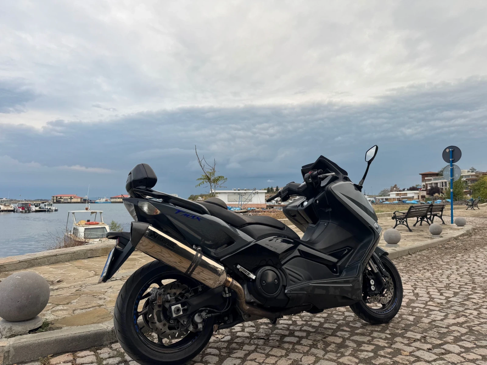 Yamaha T-max LED * KEYLESS* MALOSSI, снимка 4 - Мотоциклети и мототехника - 55335843